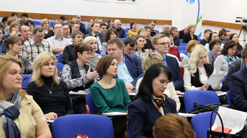 Обучение представителей Росаккредагентства и Рособрнадзора